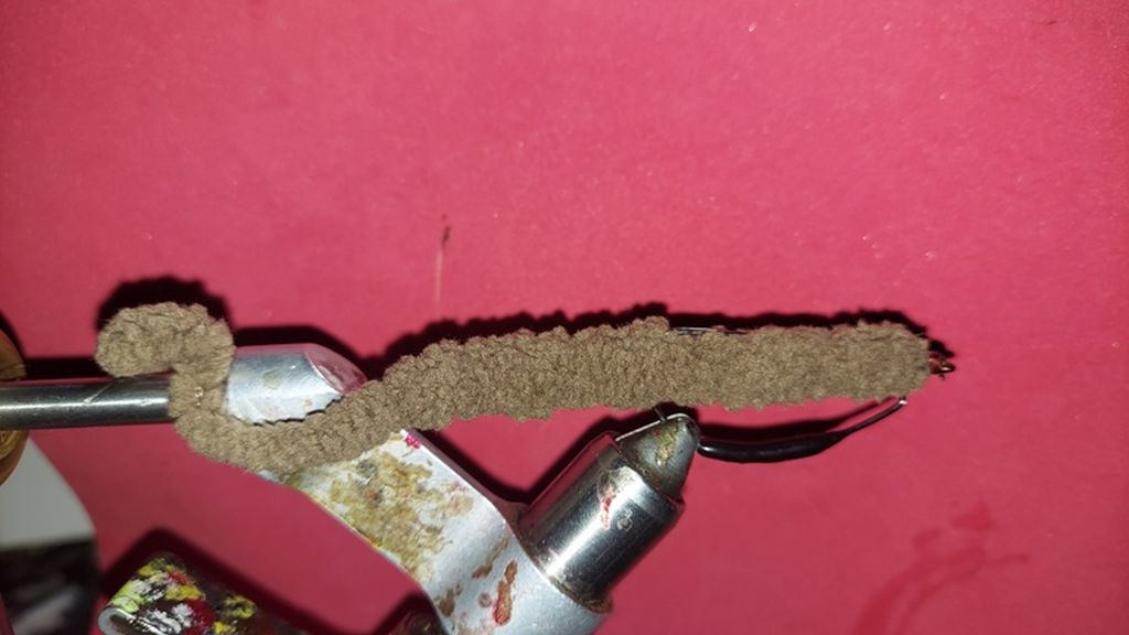 Brown CT Senko Worm Size 1/0
