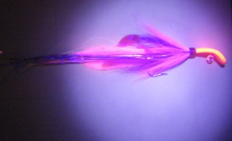 Hot Pink UV 2 oz Size 8/0 Wobblehead - Image 2