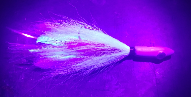 White UV 2 oz Size 7/0 Spearhead